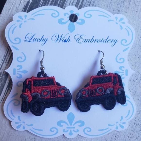 1 Pair Hand Crafted RED embroidered Jeep Earrings - Picture 1 of 3